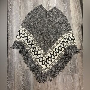 Fotrama 100% alpaca wool  Gray and White Poncho